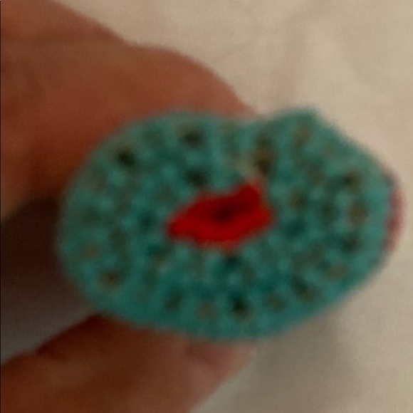 Hand beaded holder for a bic - Picture 5 of 8